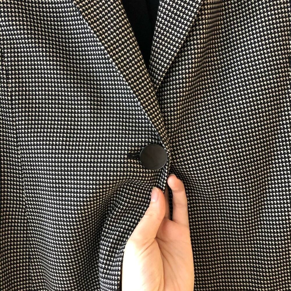 Armani Collezioni Single Button Patterned Blazer - image 3